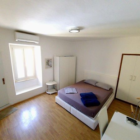 Apartments Eis Baska  Exterior photo