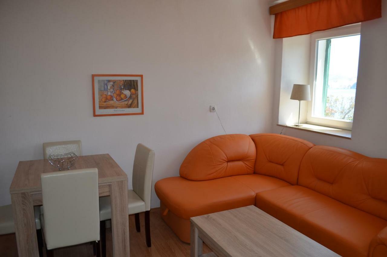 Apartments Eis Baska  Exterior photo